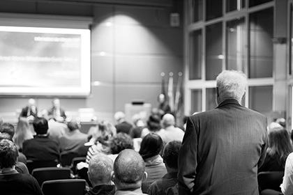 如何准备学术会议墙报