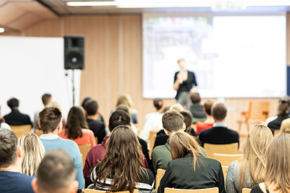 学术会议应该参加吗