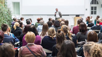 会议论文需要注册会议吗