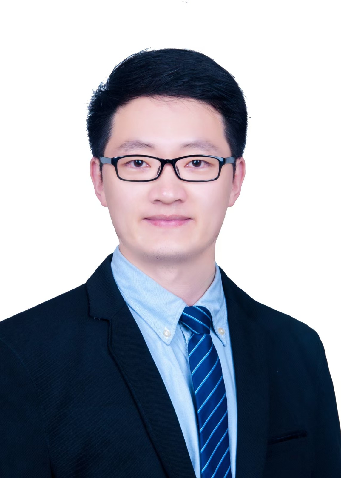 张磊-ICICML更新照片.jpg