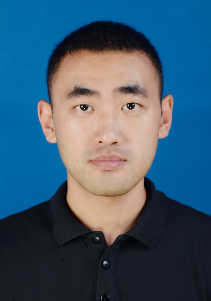 李余兴.png