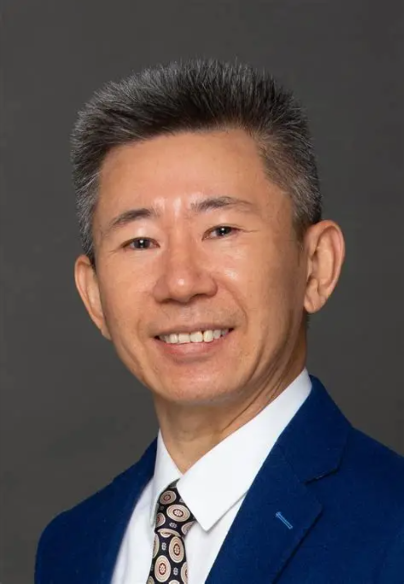 大会主席 张卫东.png