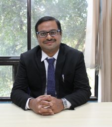 出版主席-Prof. Sailesh Iyer, RSE, Rai University.jpg