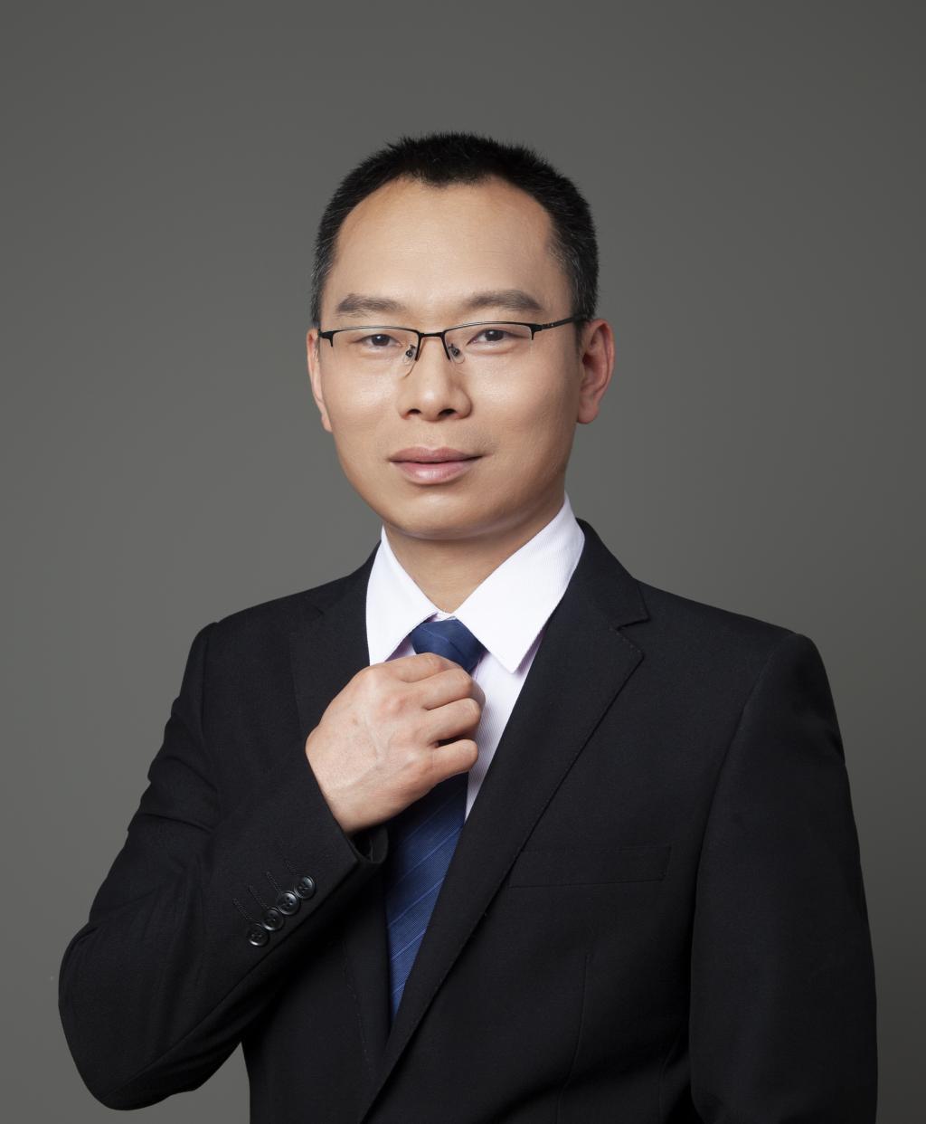 冯磊东副教授.jpg