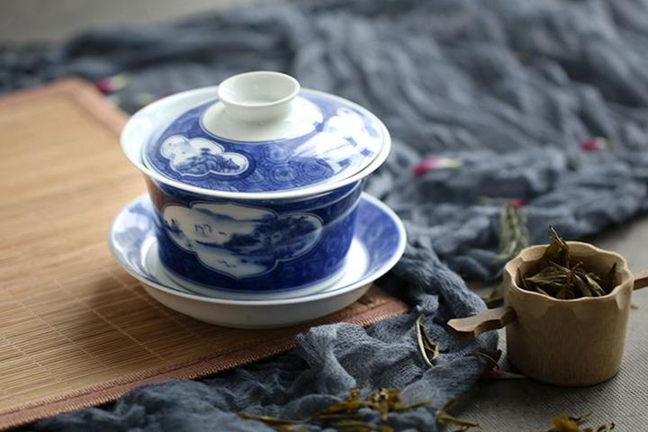 碗盖茶.jpg
