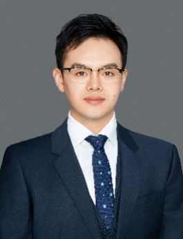 靳小龙
