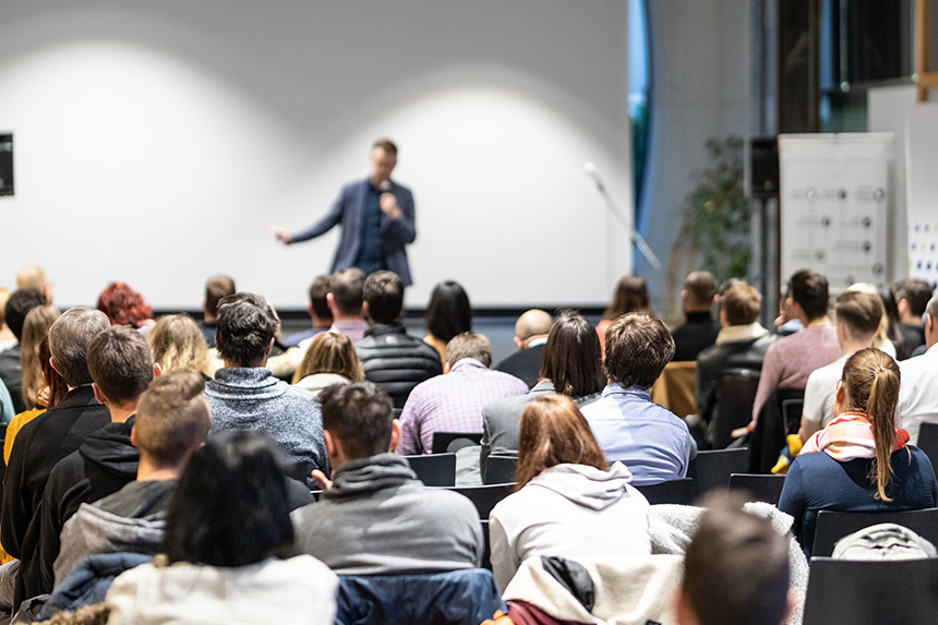 EI会议论文第二作者有用吗