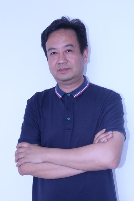 向家伟.jpg
