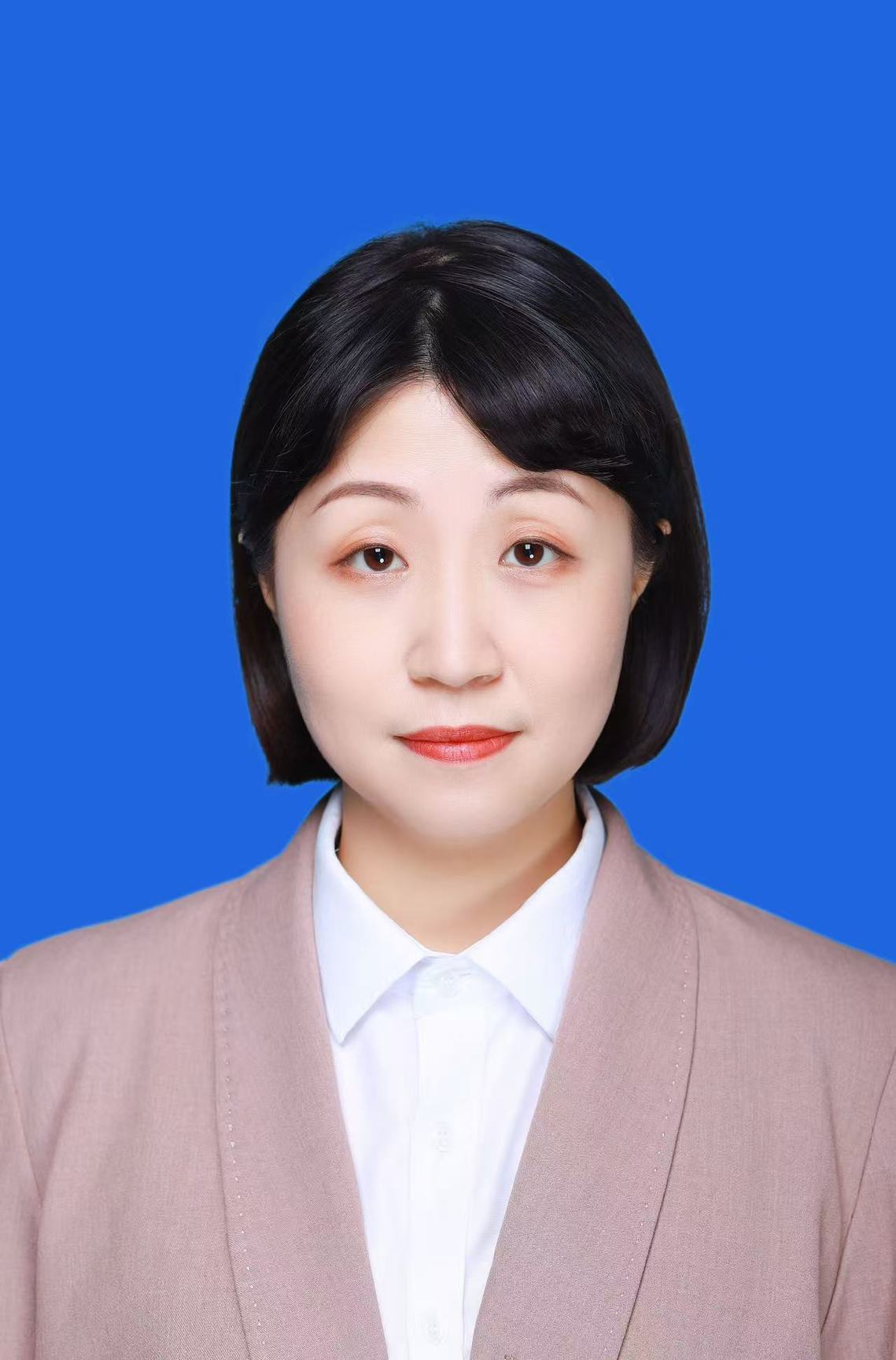 黄颖思.jpg