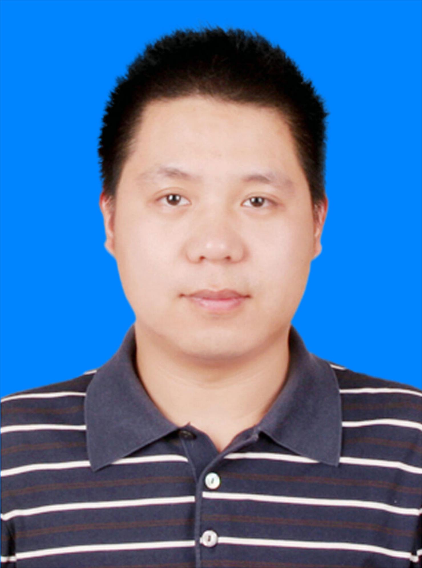 王磊.jpg