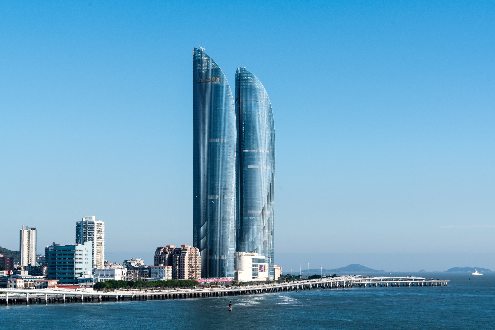 摄图网_500751706_厦门世茂海峡大厦(企业商用)10.jpg