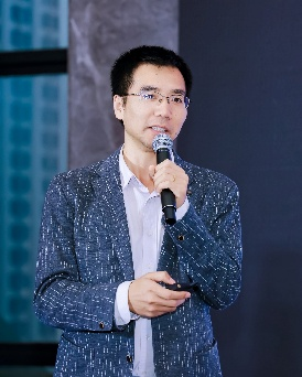 元辉.png