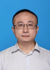 周佳立.jpg