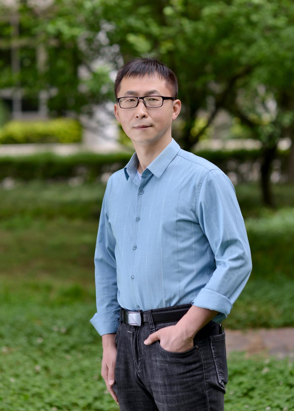 潘少伟.png