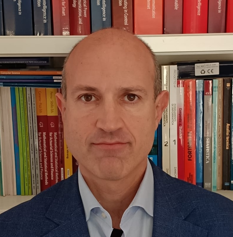 foto_univ_recente_ritagliata.jpg