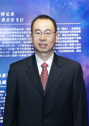 向锦武