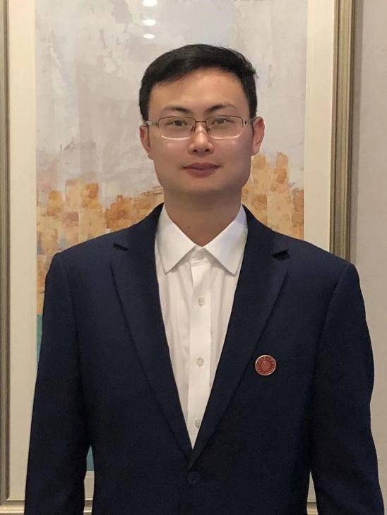 陈浩.jpg