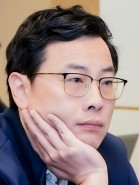 杨强.jpg